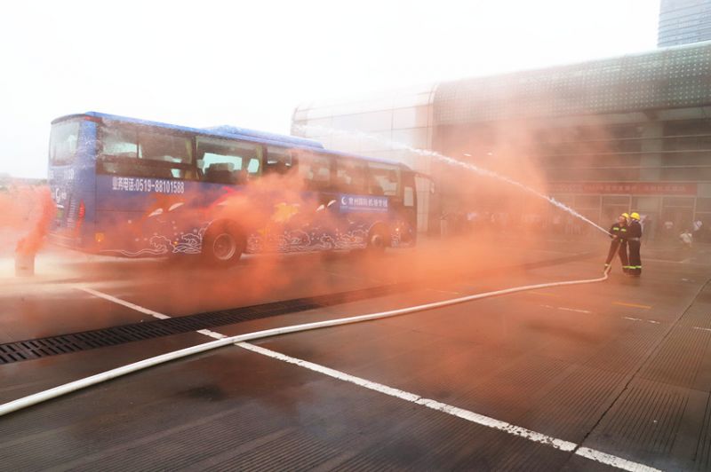 常運集團開展突發(fā)事件、消防應(yīng)急演練